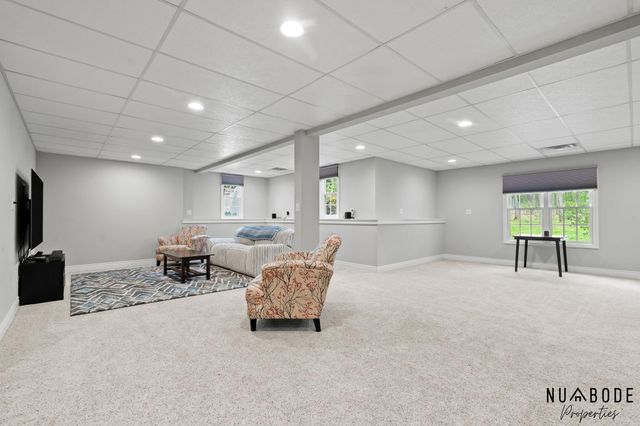 4082 Oakharbor Street, Kalamazoo, MI 49009