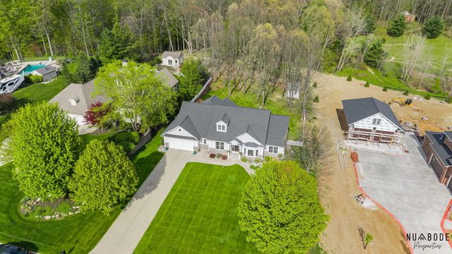 4082 Oakharbor Street, Kalamazoo, MI 49009