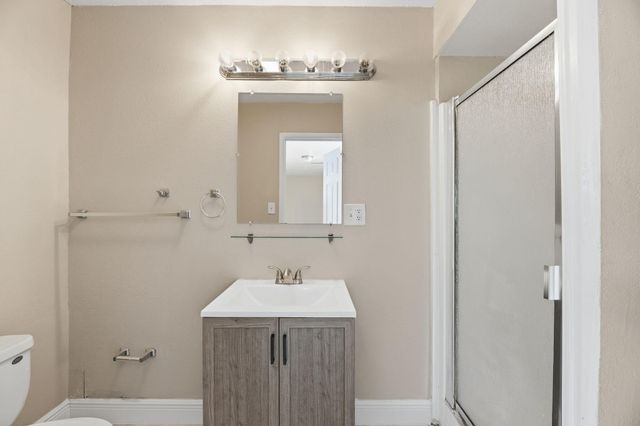 2420 NW 89th Avenue, Sunrise, FL 33322