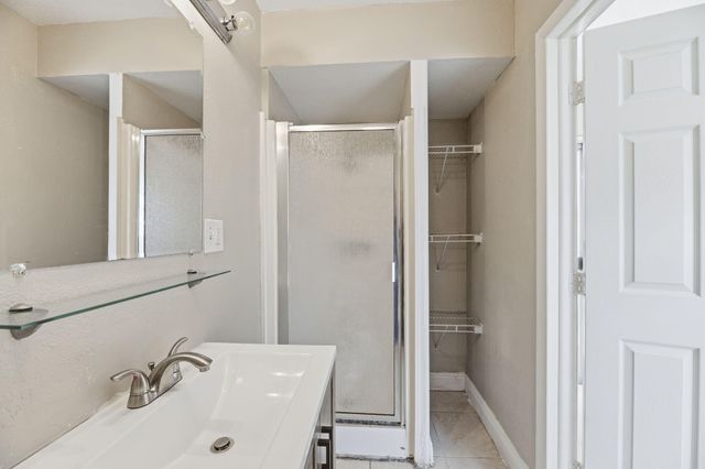 2420 NW 89th Avenue, Sunrise, FL 33322