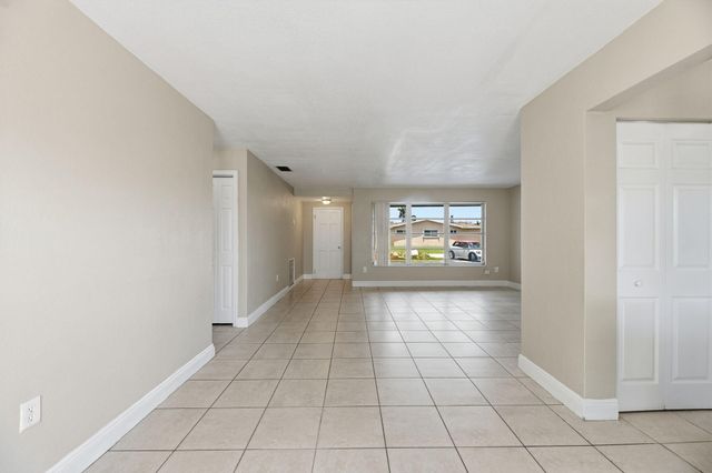 2420 NW 89th Avenue, Sunrise, FL 33322