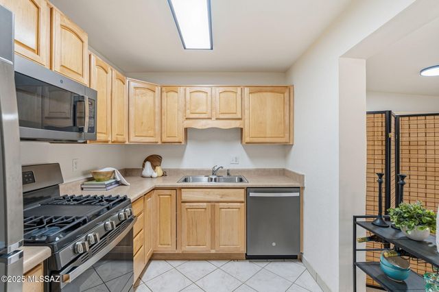 5741 E 33rd Street, Tucson, AZ 85711