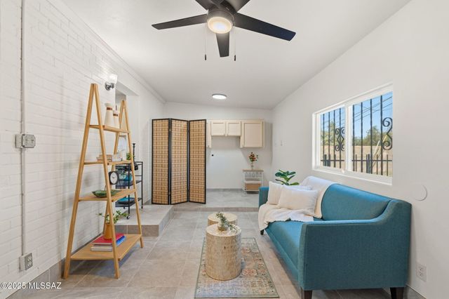 5741 E 33rd Street, Tucson, AZ 85711