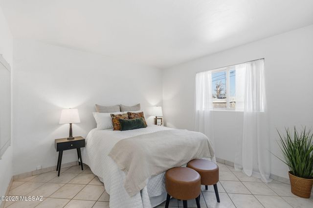 5741 E 33rd Street, Tucson, AZ 85711