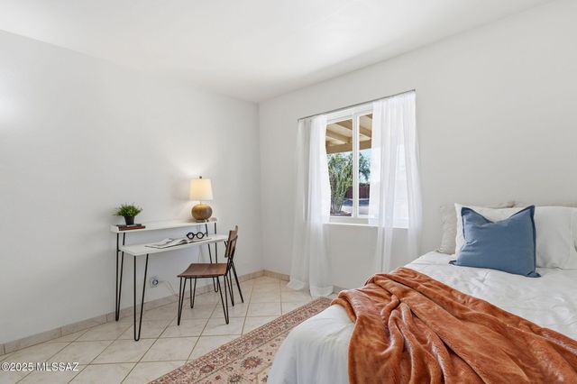 5741 E 33rd Street, Tucson, AZ 85711