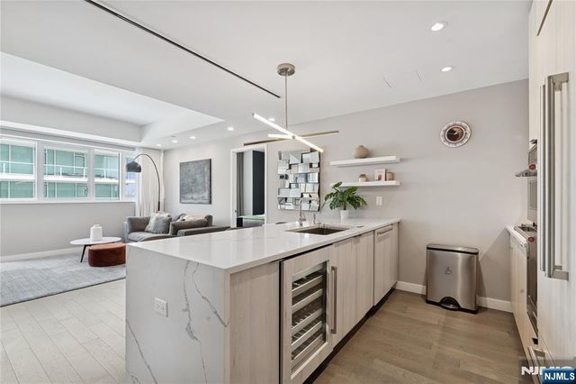 800 Ave At Port Imperial Boulevard 517, Weehawken, NJ 07086