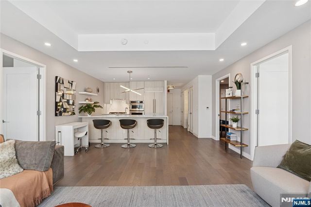 800 Ave At Port Imperial Boulevard 517, Weehawken, NJ 07086