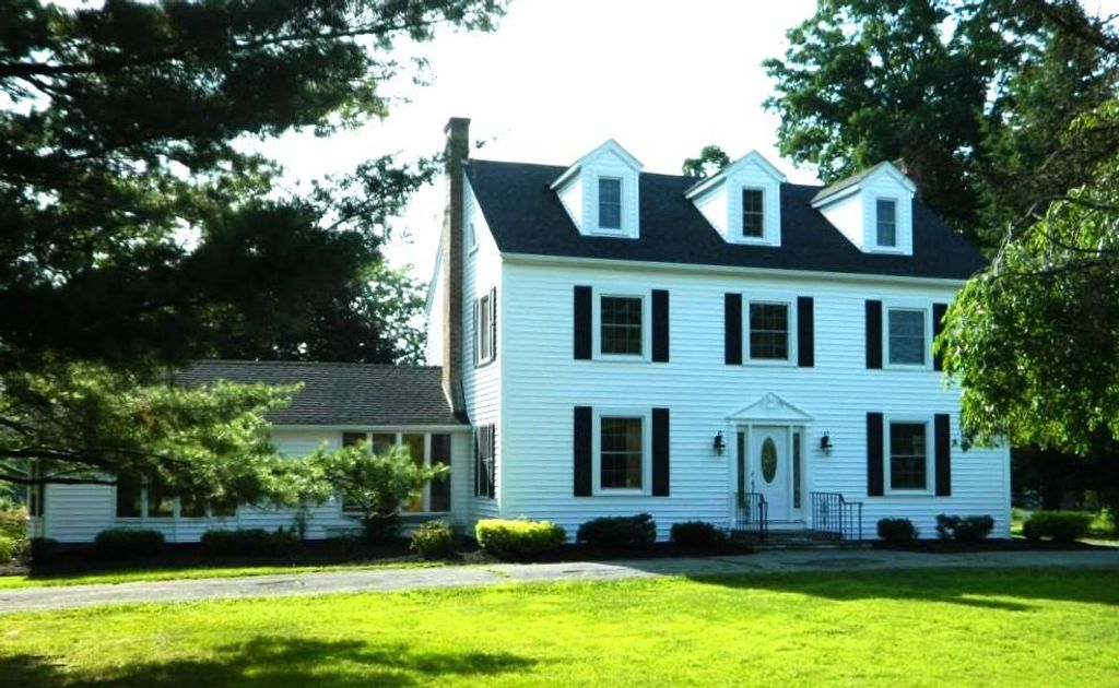 194 River Road, Walden, NY 12586