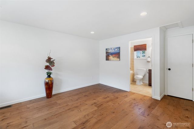 1607 E Hazel Avenue, Burlington, WA 98233