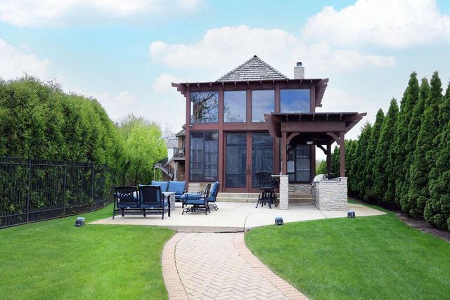 2611 E Lake Shore DRIVE, Twin Lakes, WI 53181