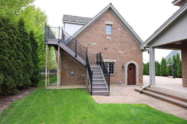 2611 E Lake Shore DRIVE, Twin Lakes, WI 53181