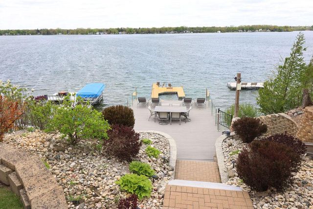 2611 E Lake Shore DRIVE, Twin Lakes, WI 53181