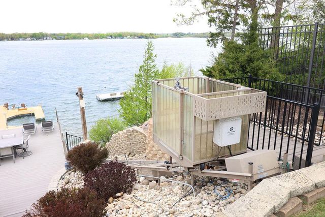 2611 E Lake Shore DRIVE, Twin Lakes, WI 53181
