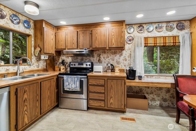 14910 River Lane, Concrete, WA 98237