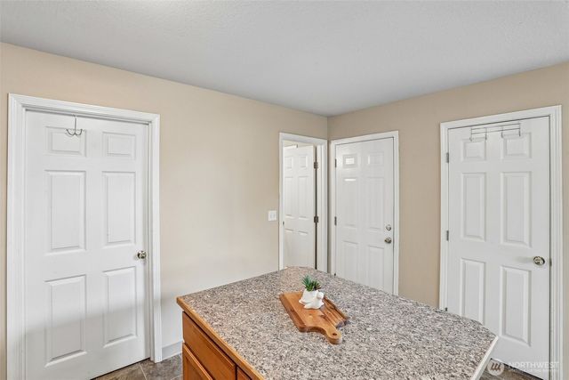 5908 NE 35th Circle, Vancouver, WA 98661