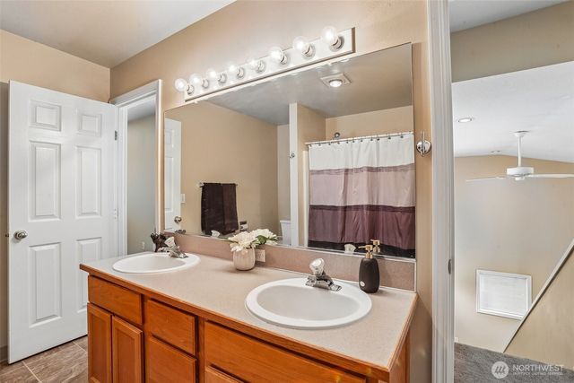 5908 NE 35th Circle, Vancouver, WA 98661