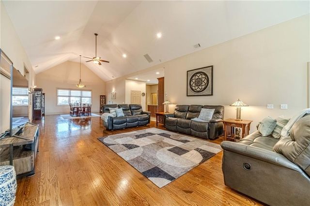 500 Penny Lane, Loganville, GA 30052