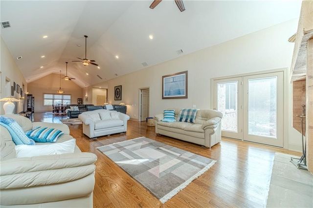 500 Penny Lane, Loganville, GA 30052