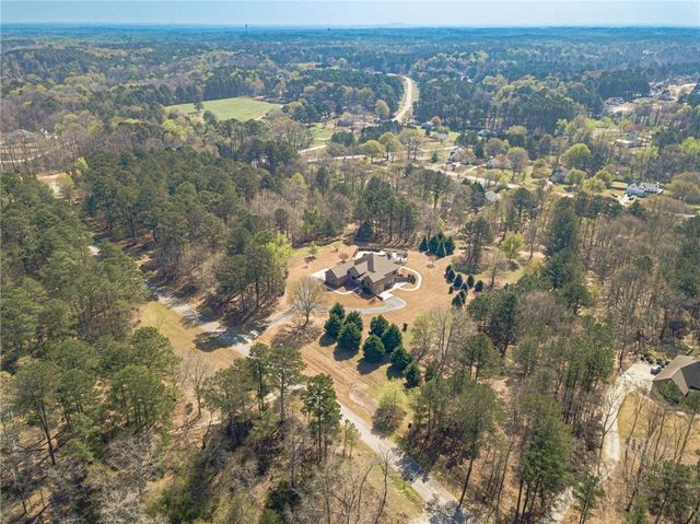 500 Penny Lane, Loganville, GA 30052