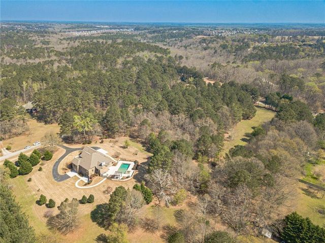 500 Penny Lane, Loganville, GA 30052