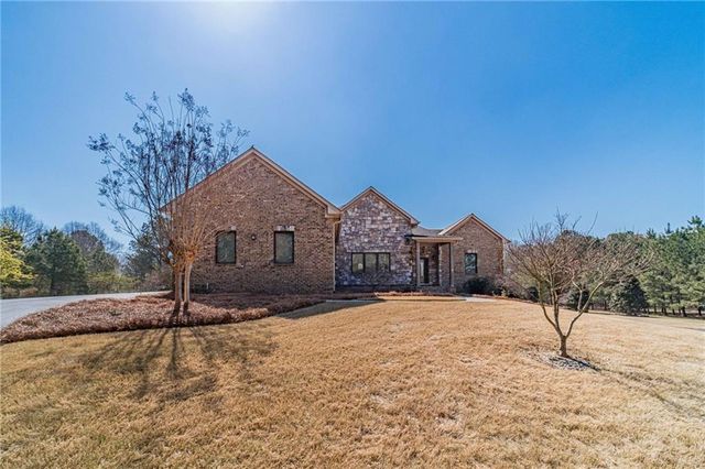 500 Penny Lane, Loganville, GA 30052