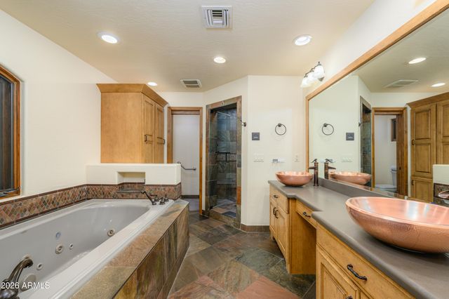 3356 N 60TH Street, Phoenix, AZ 85018