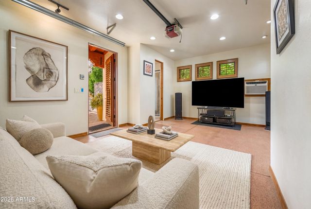 3356 N 60TH Street, Phoenix, AZ 85018