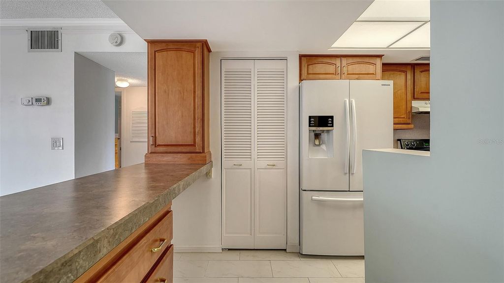 Image 22 of property listing at 4868 INDEPENDENCE DRIVE, Bradenton, FL 34210