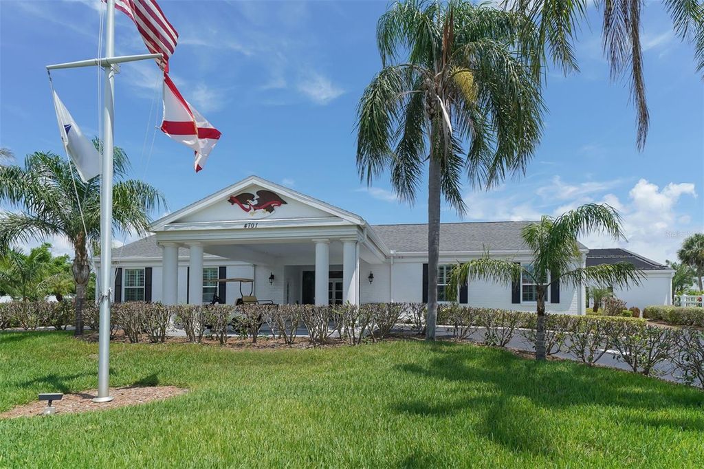 Image 42 of property listing at 4868 INDEPENDENCE DRIVE, Bradenton, FL 34210