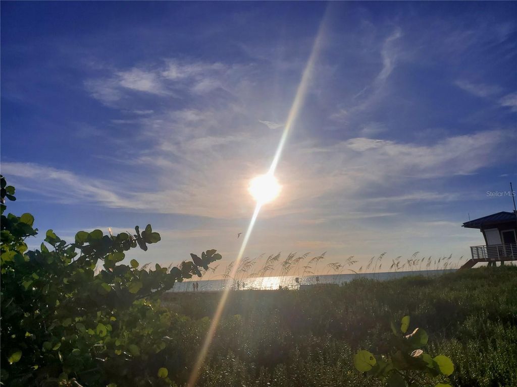 Image 72 of property listing at 4868 INDEPENDENCE DRIVE, Bradenton, FL 34210