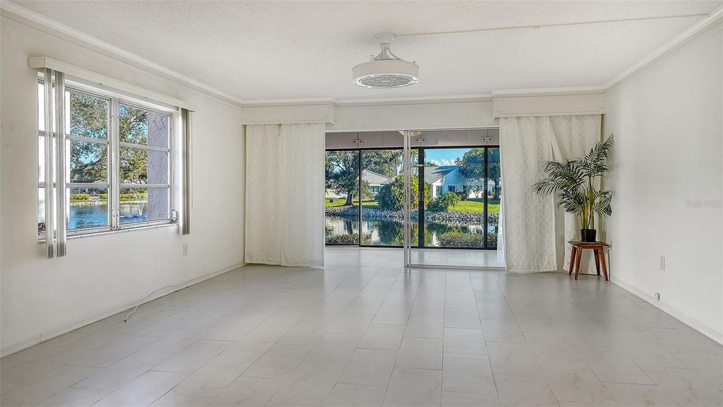 Image 10 of property listing at 4868 INDEPENDENCE DRIVE, Bradenton, FL 34210