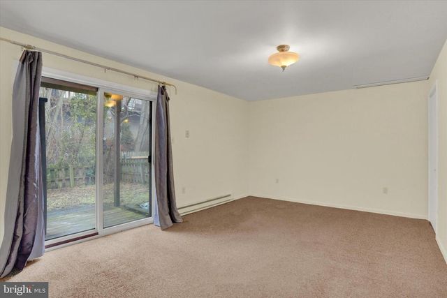 22 PERSIAN LILAC DR, Etters, PA 17319