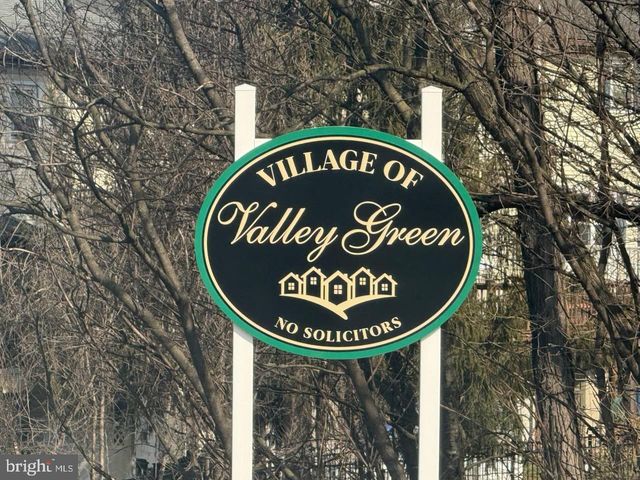 22 PERSIAN LILAC DR, Etters, PA 17319