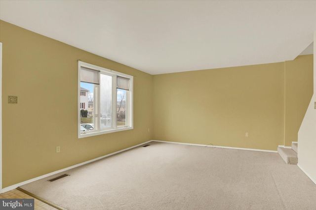 22 PERSIAN LILAC DR, Etters, PA 17319