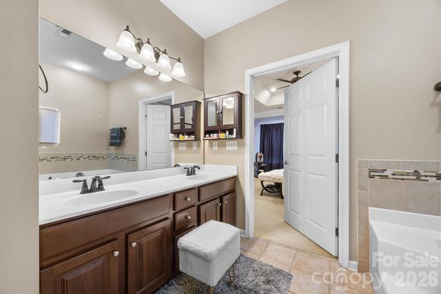 1914 Colony Line Court, Charlotte, NC 28210