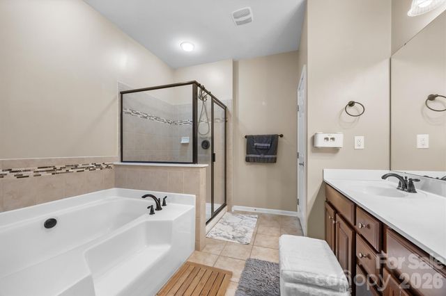 1914 Colony Line Court, Charlotte, NC 28210