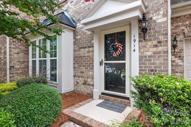 1914 Colony Line Court, Charlotte, NC 28210