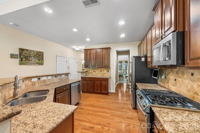 1914 Colony Line Court, Charlotte, NC 28210