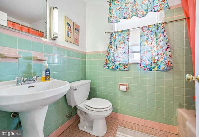 410 E EAGLE RD, Havertown, PA 19083