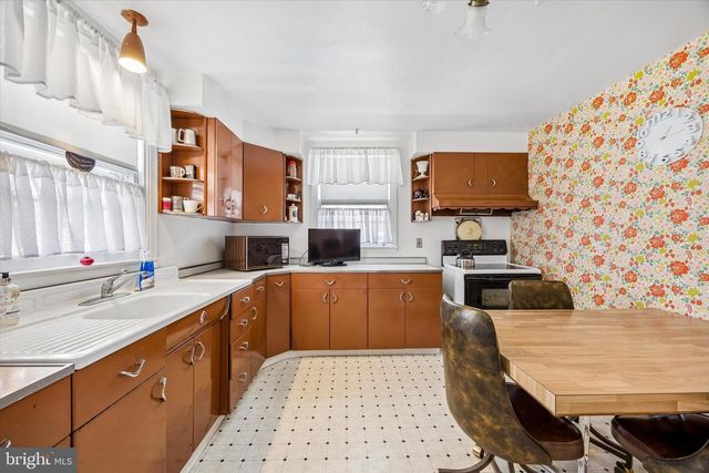 410 E EAGLE RD, Havertown, PA 19083