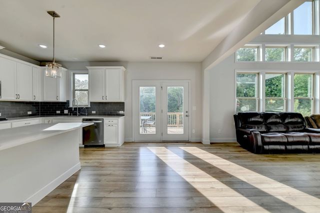 8190 Tiberon Parkway, Cumming, GA 30028