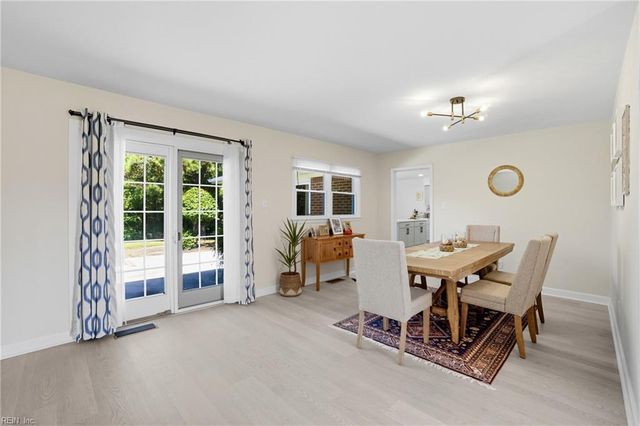 948 W Ferry Plantation RD, Virginia Beach, VA 23455