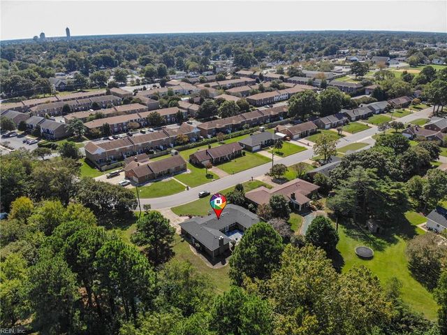 948 W Ferry Plantation RD, Virginia Beach, VA 23455