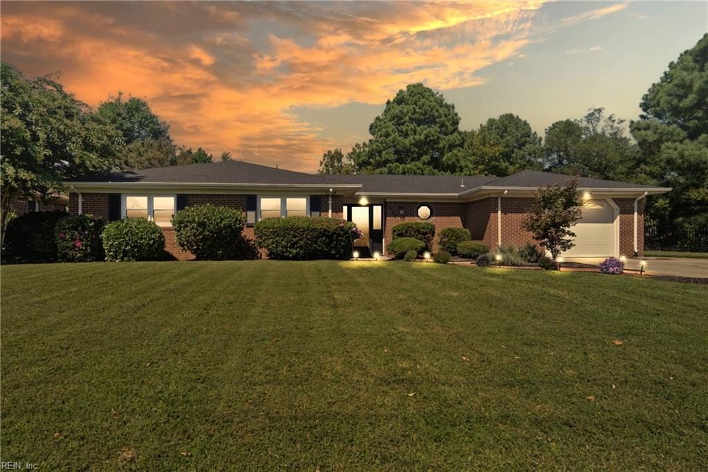 948 W Ferry Plantation RD, Virginia Beach, VA 23455