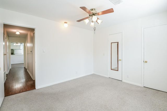 129 Cannon Street, Clute, TX 77531