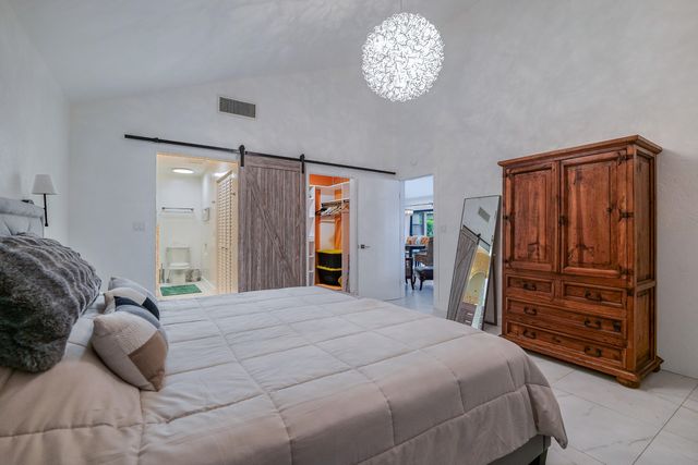 5533 Constant Spring Terrace 217, Lauderhill, FL 33319