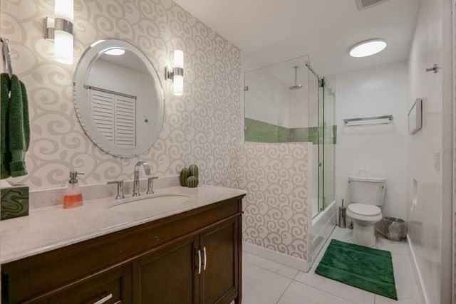 5533 Constant Spring Terrace 217, Lauderhill, FL 33319