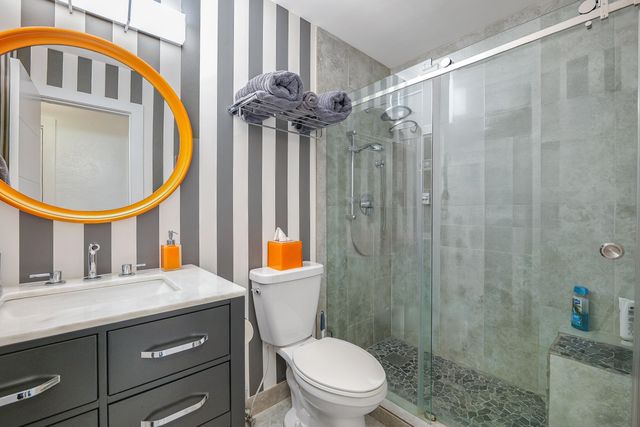 5533 Constant Spring Terrace 217, Lauderhill, FL 33319