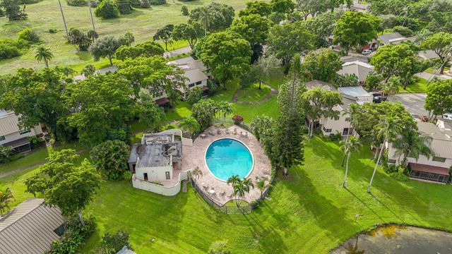 5533 Constant Spring Terrace 217, Lauderhill, FL 33319