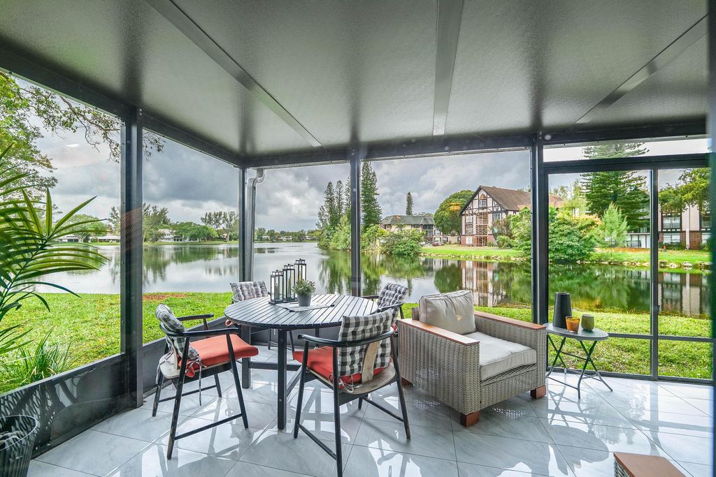 5533 Constant Spring Terrace 217, Lauderhill, FL 33319